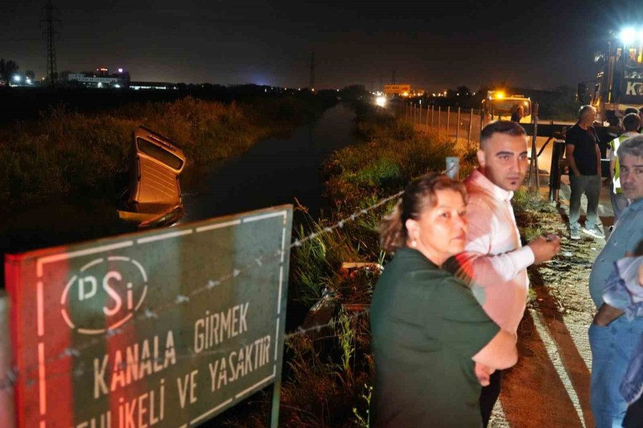 Otomobil Su Kanalına Uçtu: Öldüğü Düşünülen Sürücünün Yüzerek Kaçtığı Ortaya Çıktı