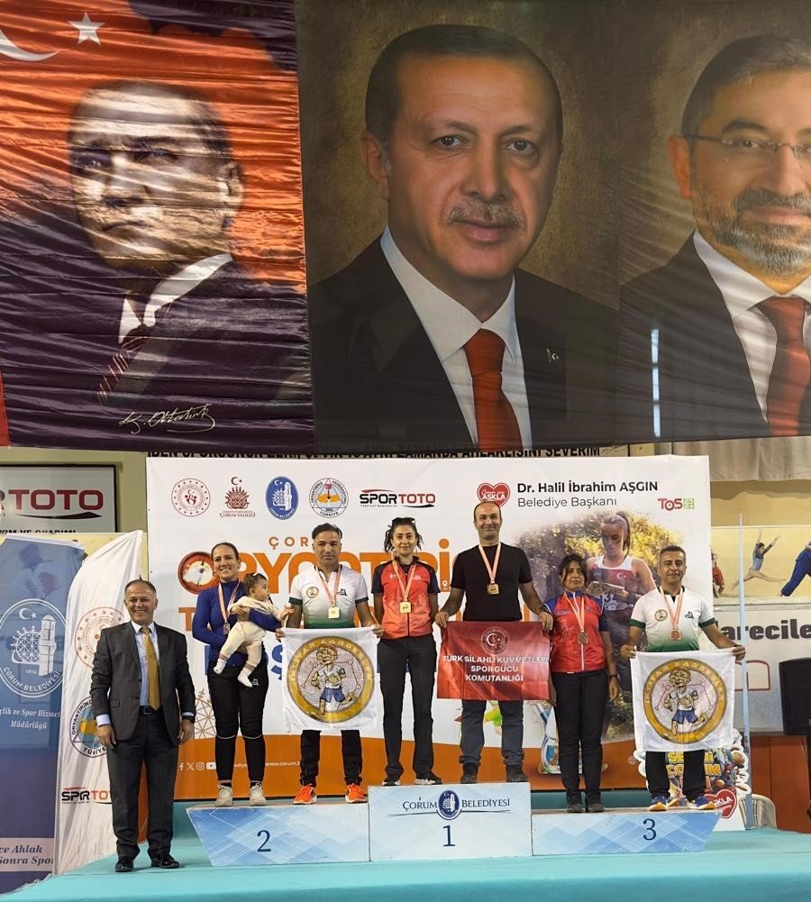 İnönü Belediyesi Sporcularından 8 Madalya 3 Kupa