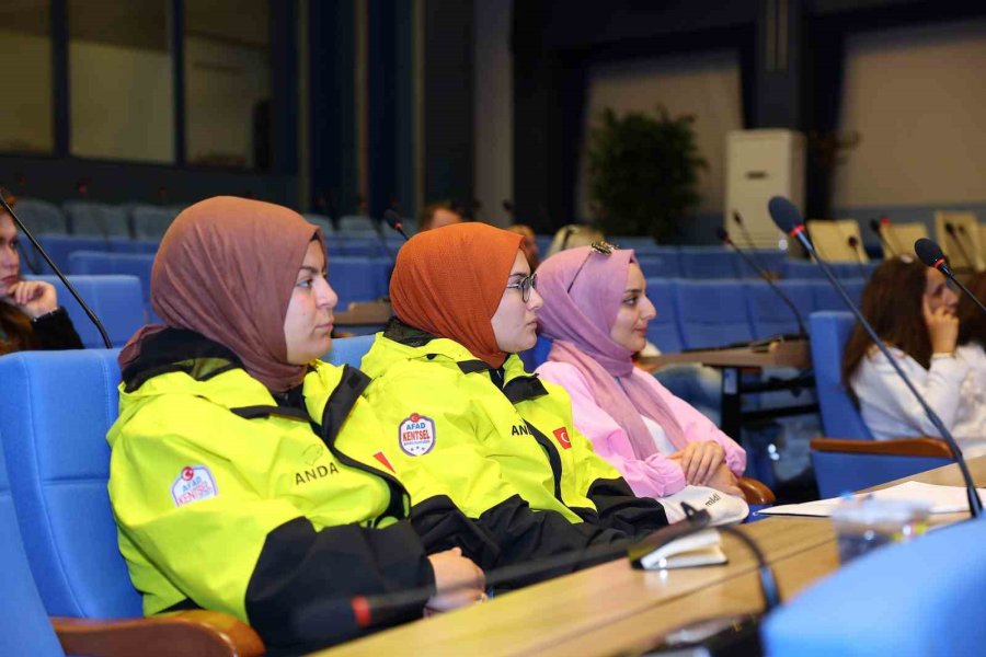 Büyükşehir’den ‘özel Gereksinimli Bireyler İçin Afet Hazırlığı’ Semineri