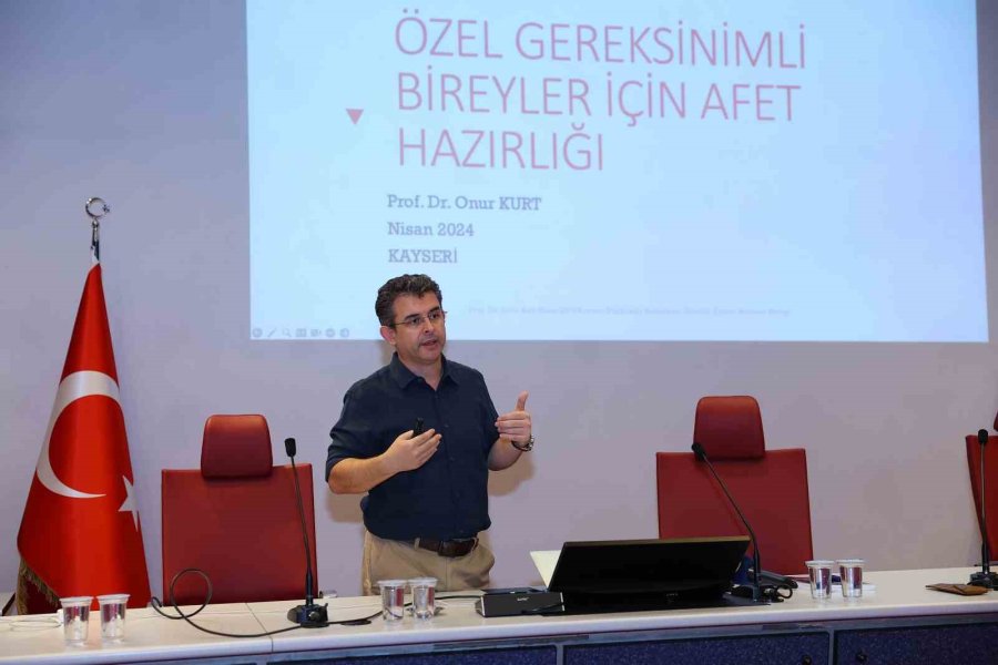 Büyükşehir’den ‘özel Gereksinimli Bireyler İçin Afet Hazırlığı’ Semineri