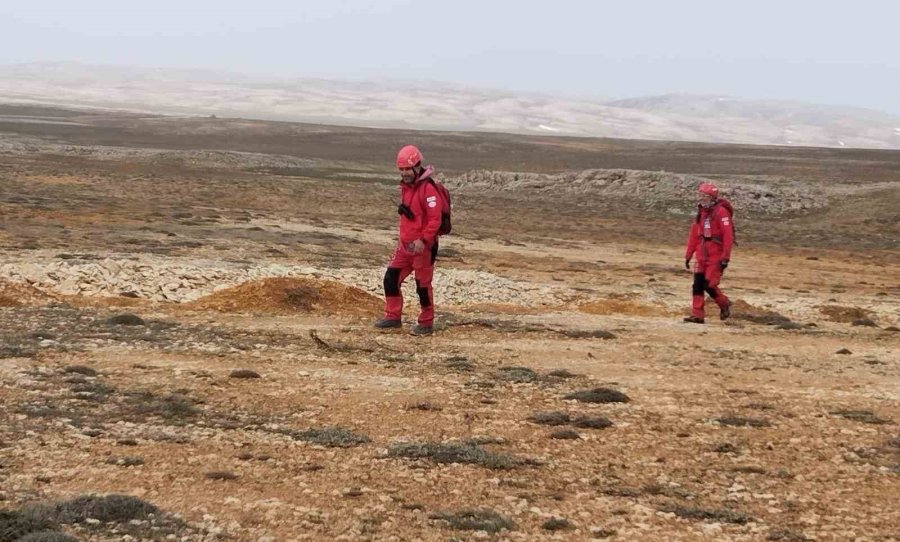 Mersin’de Kaybolan Emekli Öğretim Üyesini Arama Çalışması 4’üncü Gününde