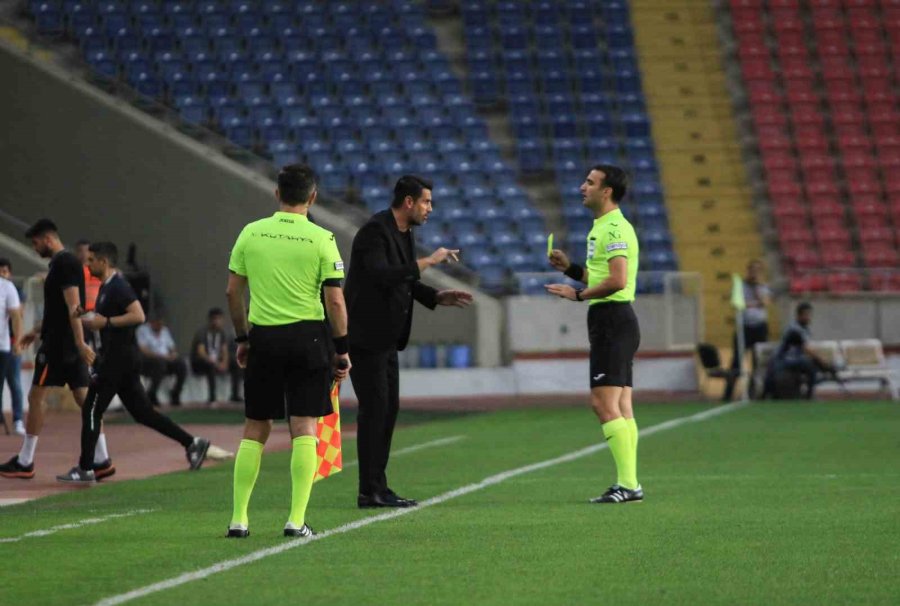 Trendyol Süper Lig: Hatayspor: 0 - Başakşehir: 1 (ilk Yarı)