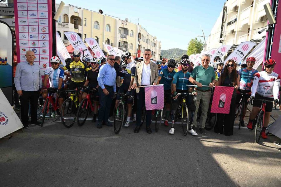 Akra Gran Fondo Powered By Ag Tohum Bisiklet Yarışı Yapıldı