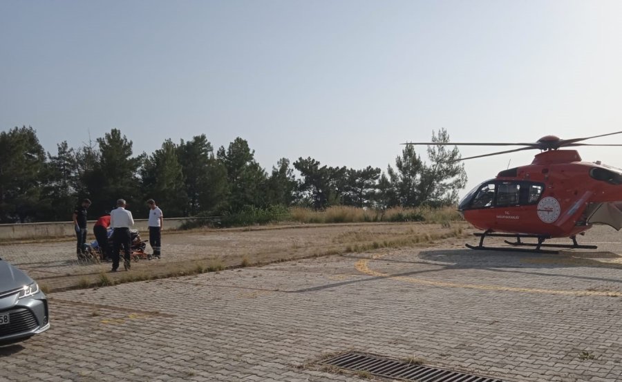 Ambulans Helikopter 14 Yaşındaki Çocuk İçin Havalandı