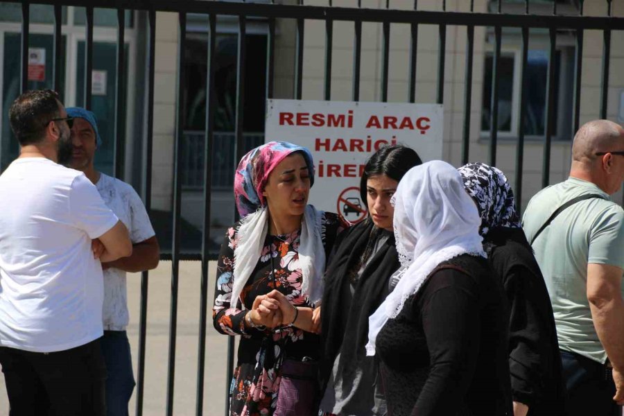 Paten, 14 Yaşındaki Berat’ı Hayattan Kopardı, Anne Gözyaşlarını Tutamadı