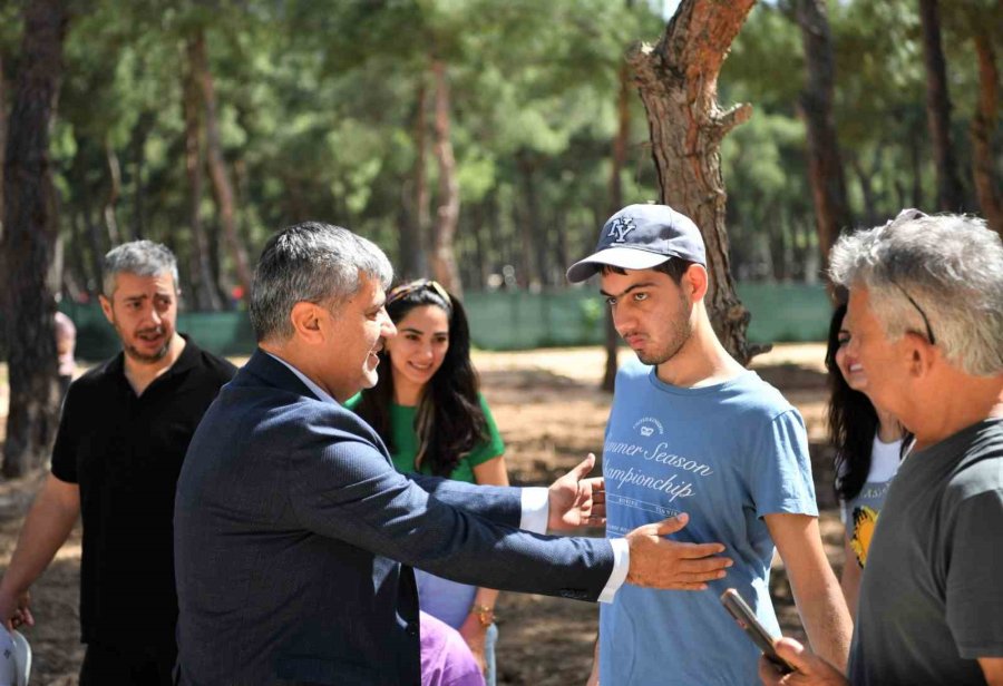 Özel Öğrencilere, Kurtarma Köpeği Eşliğinde Terapi