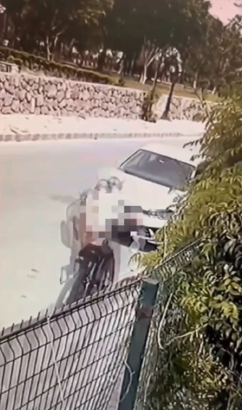 Banka Müdürünün Arabasına Uzun Namlulu Silah Mermisi Bırakarak Ailesi İle Tehdit Ettiler