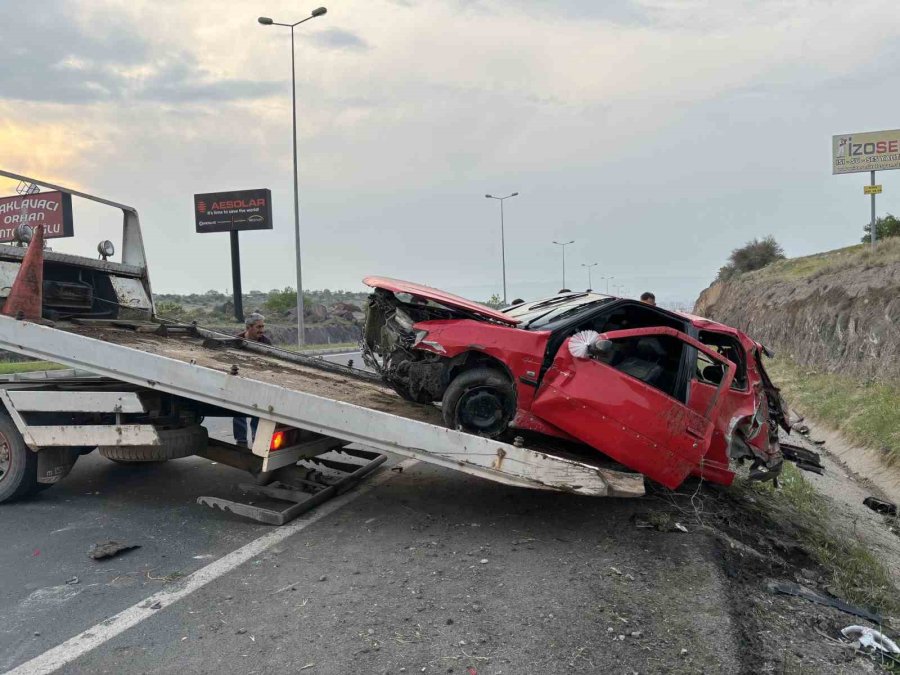 Kayseri’de Kazada Paramparça Olan Aracın Sürücüsü Hayatını Kaybetti