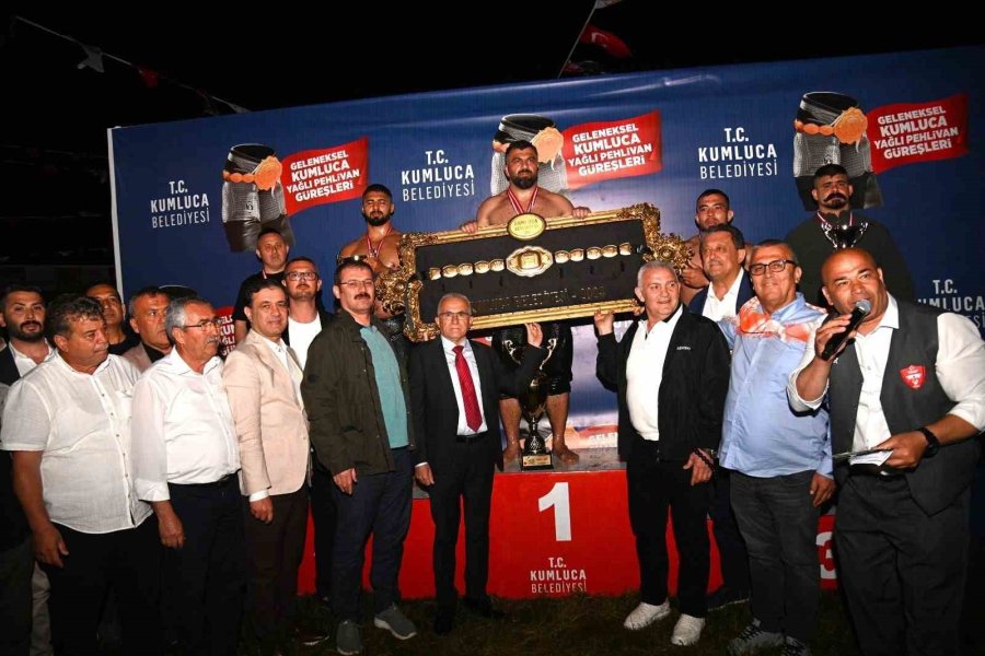 Kumluca’da Başpehlivan Fatih Atlı