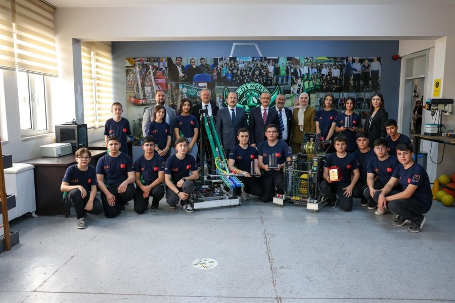 Vali Pehlivan İle Vali Yavuz, Model Fabrika Ve Yenilik Merkezi’ni Ziyaret Etti