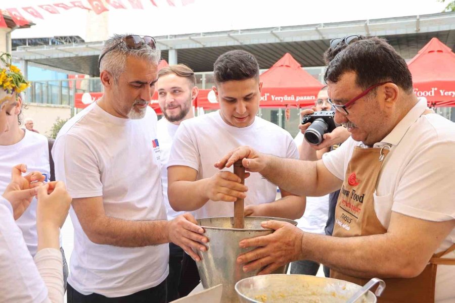 Tarsus Gastronomi Merkezi Misafirlerini Ağırlamaya Devam Ediyor