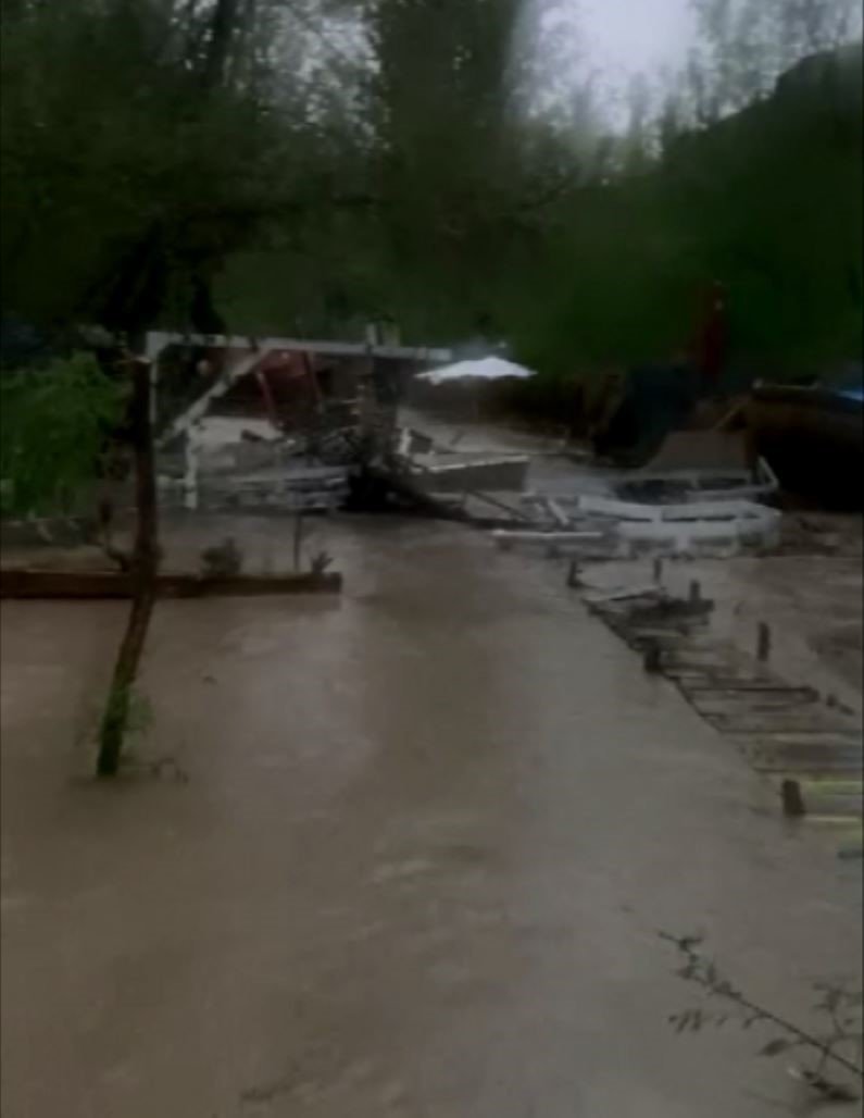 Şiddetli Yağış Aksaray’da Sele Neden Oldu