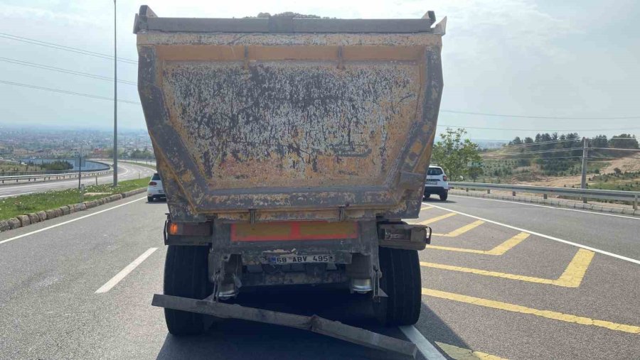 Can Derdini Unutup, Yüz Derdine Düştü