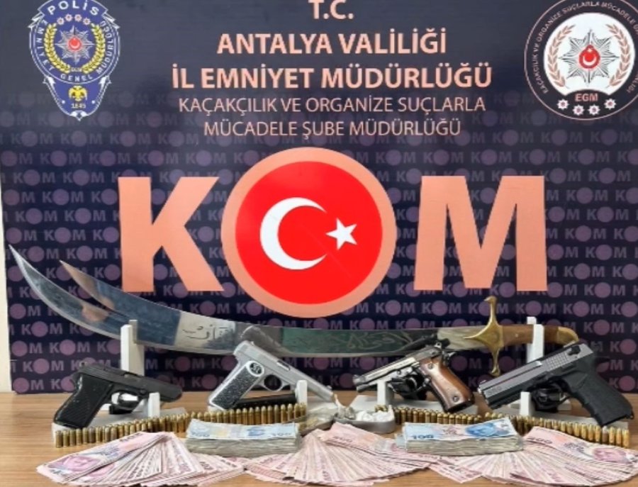 Antalya’da ’tatarlar’ Suç Örgütüne Operasyon: 12 Gözaltı