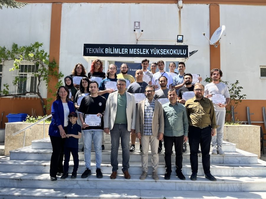 Baka’nın ’kodla Bakalım’ Programı Tamamlandı