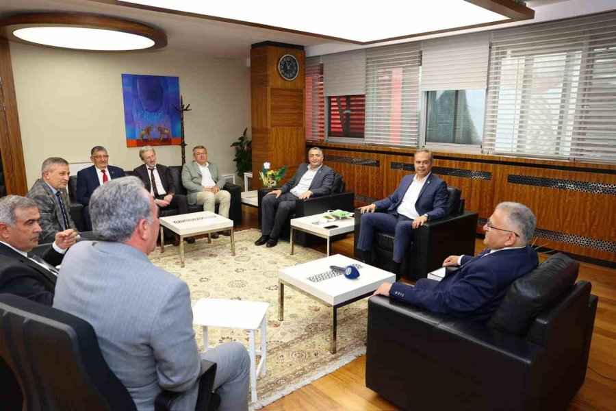 Chp Heyetinden Başkan Büyükkılıç’a Hayırlı Olsun Ziyareti