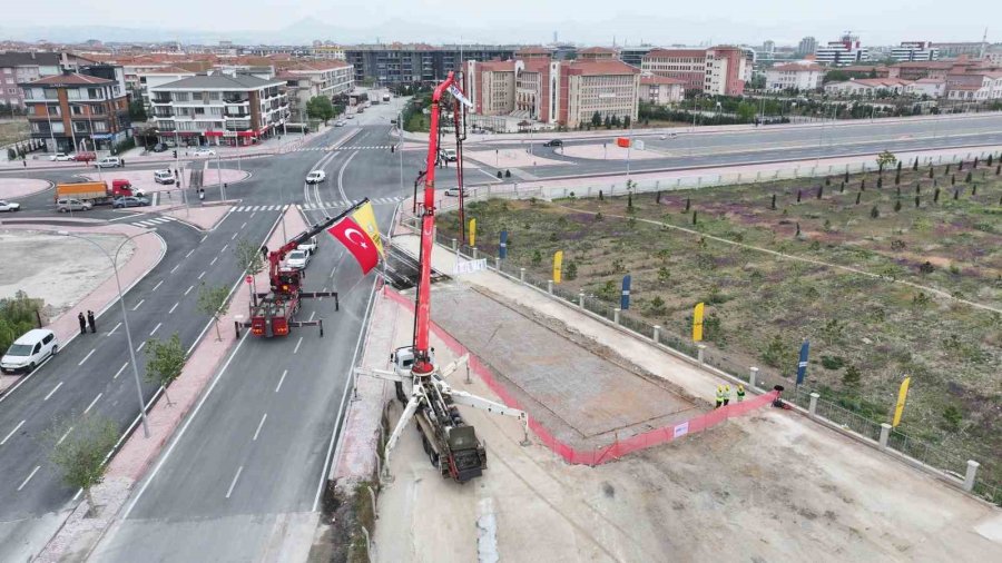 Konya’da Stadyum-şehir Hastanesi Tramvay Hattı 1. Etabının Temeli Atıldı