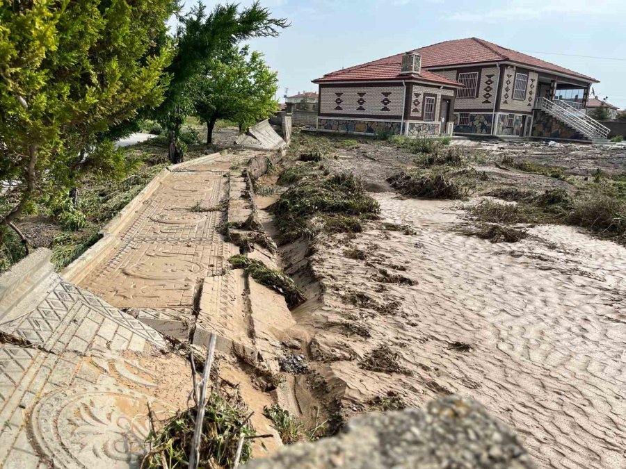 Konya’da Selin Vurduğu Mahallede Yaralar Sarılacak