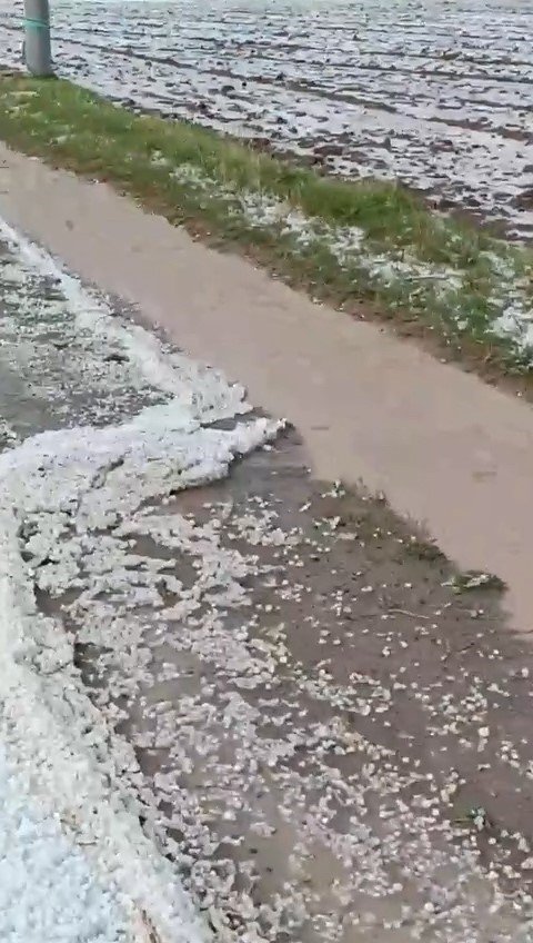 Niğde’de Dolu Yağışı Etkili Oldu