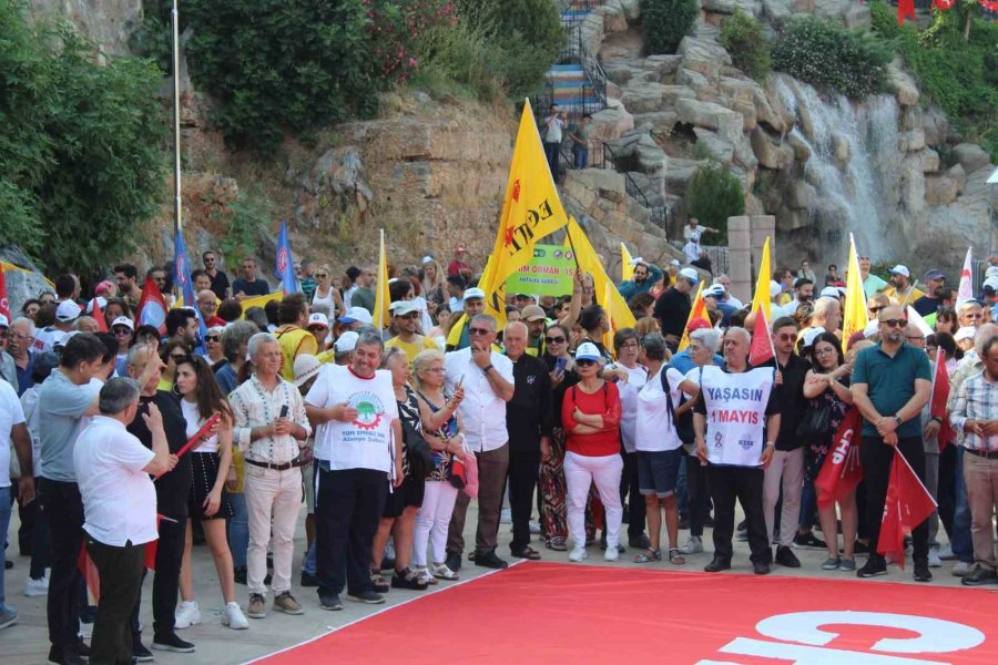 Alanya’da 1 Mayıs Kutlaması