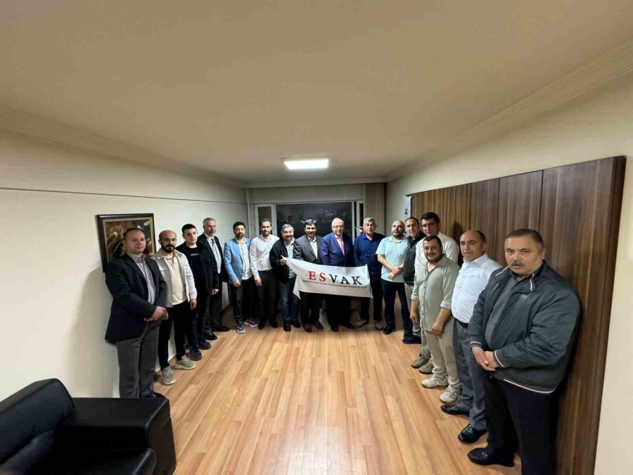 Esogü İlahiyat Fakültesi Öğretim Üyesi Doç. Dr. Ömer Müftüoğlu, ‘salih Amel’i Anlattı