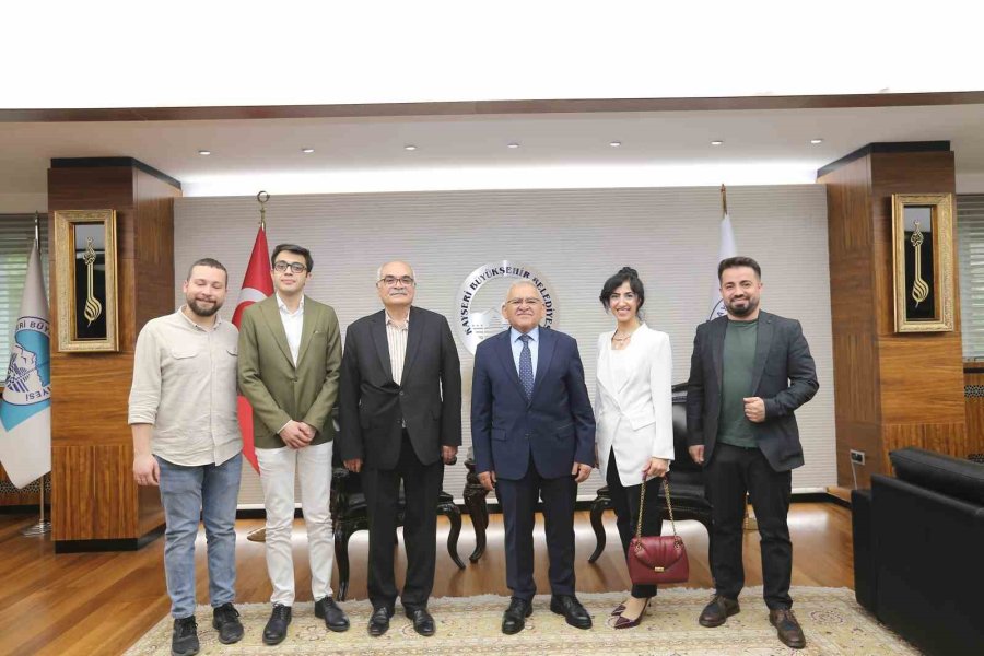 Başkan Büyükkılıç’a Garnizon Komutanı, Stk Temsilcileri Ve Müdürlerden Tebrik Ziyareti