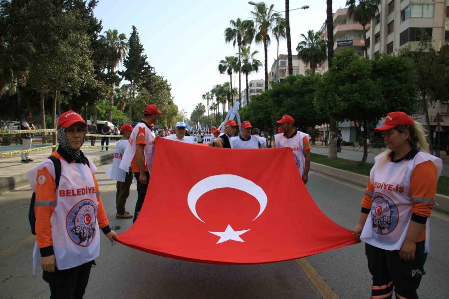 Mersin’de 1 Mayıs Coşkuyla Kutlandı