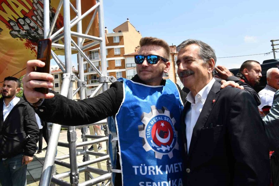 Başkan Ataç, 1 Mayıs’ı İşçilerle Kutladı