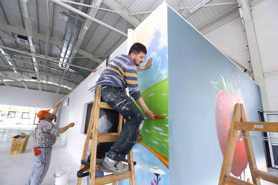 Aksaray’da Çocukların Merakla Beklediği Eğlence Merkezi Şekilleniyor