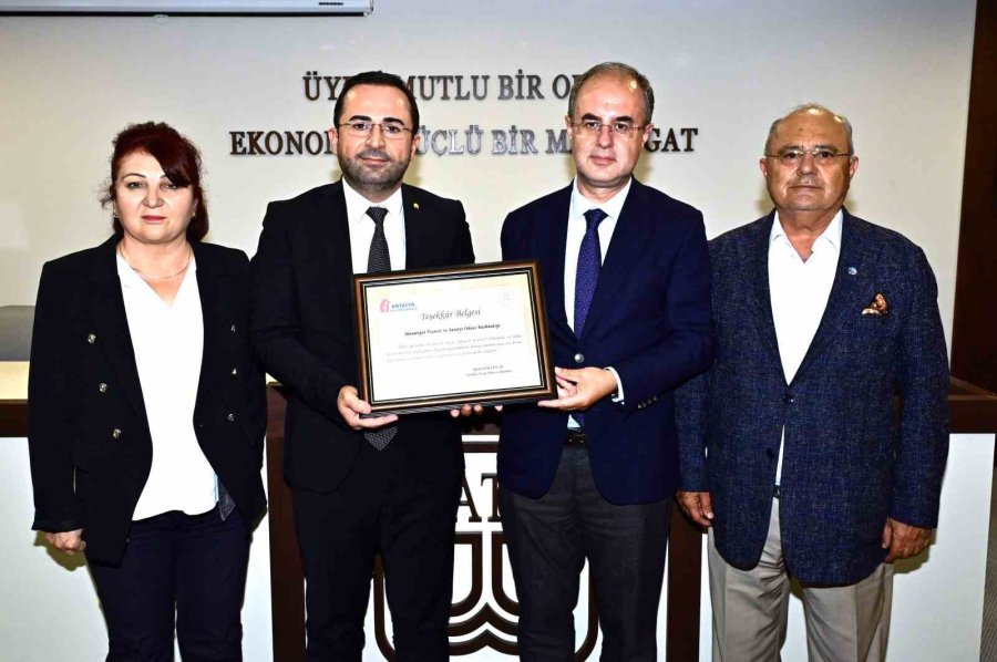 Başkan Güngör: “manavgat Türkiye’nin Vergi Şampiyonları Arasında”