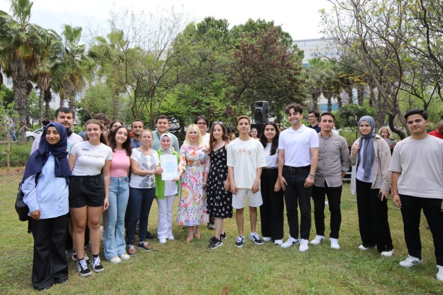 Hekim Adayları Akdeniz Tıp Öğrenci Günleri’nde Eğlendi