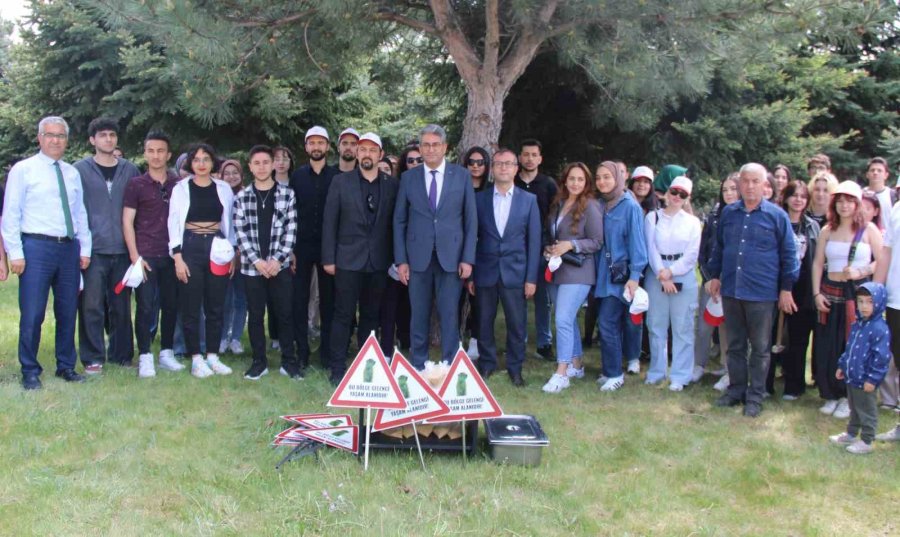 Erciyes Üniversitesi ’gelengi’leri Besledi