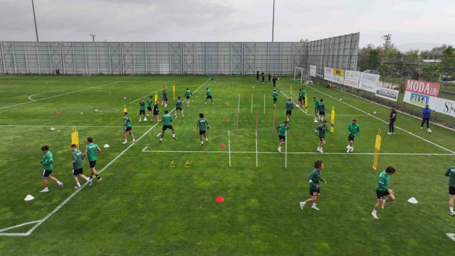 Konyaspor’a, Fenerbahçe Maçı Öncesi Moral Ziyareti