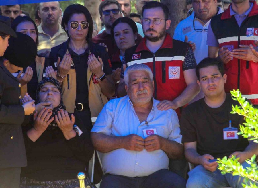 Antalyalı Şehidin Son Türküsü Duygulandırdı