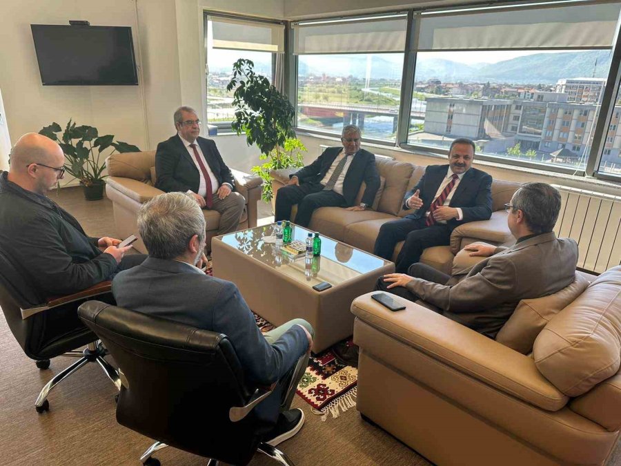 Asü Rektörü Prof. Dr. Arıbaş Yeni İş Birlikleri İçin Bosna Hersek’te