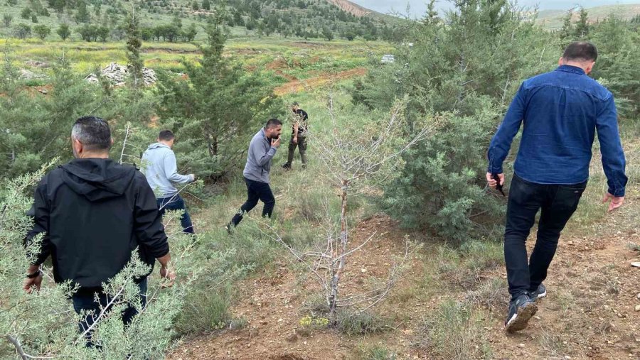 Aksaray’da Uyuşturucu Satıcıları İle Polis Kovalamacası