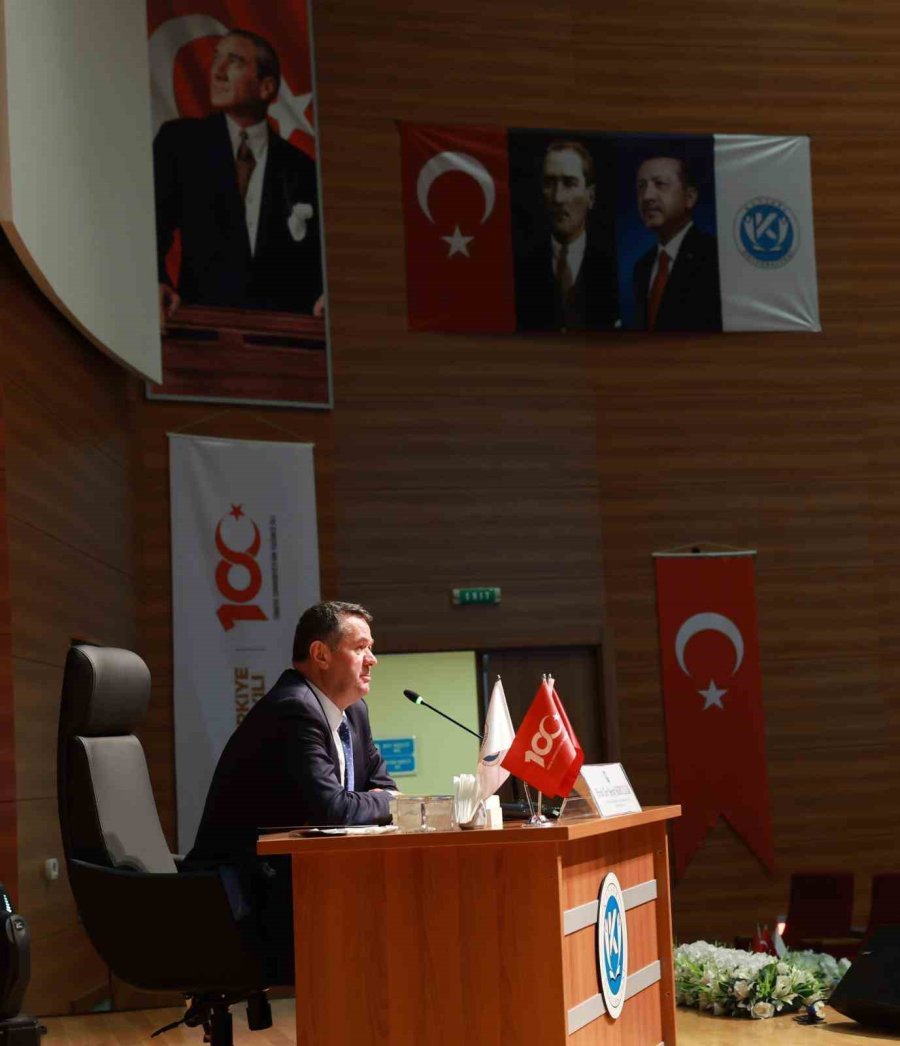 Cumhurbaşkanı Başdanışmanı Sertçelik, Kayü’de Konferans Verdi