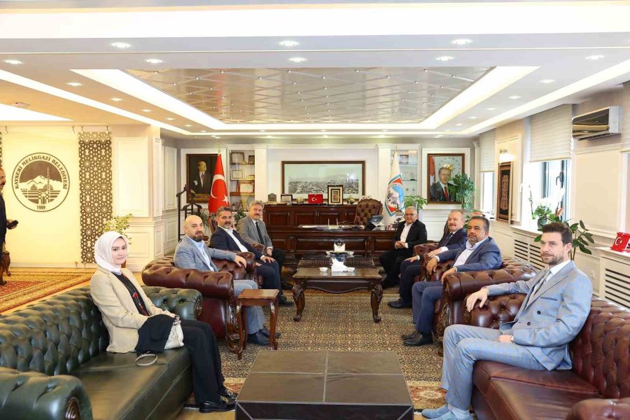 Başkan Büyükkılıç’tan İlçelere Hayırlı Olsun Ziyareti