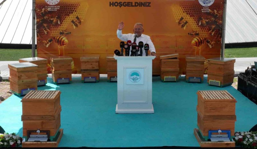 Büyükşehir’in 3 Milyon 700 Bin Tl’lik Hobim Arıcılık Projesi’nde Kuralar Çekiliyor
