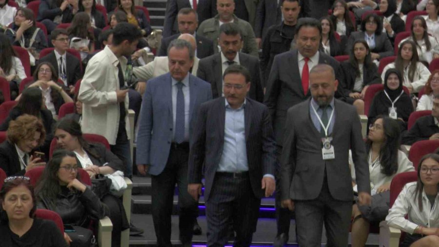 Öğrenciler Model Bm Toplantısı’nda ‘çevresel Sürdürülebilirliği’ Konuştu