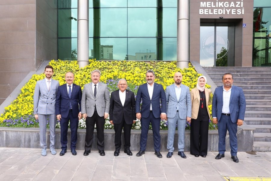 Başkan Büyükkılıç Ve Üzüm’den Palancıoğlu’na Ziyaret