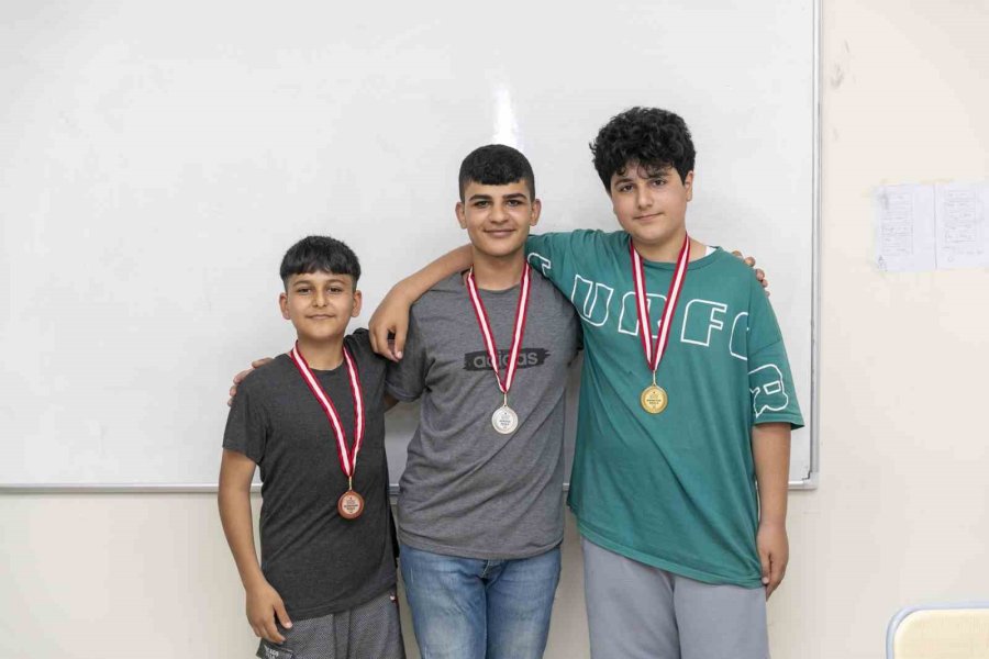 Mersin’de Öğrenciler Eğlenerek Öğreniyor