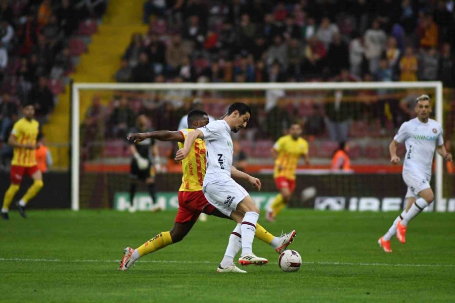 Trendyol Süper Lig: Kayserispor: 1 - Fatih Karagümrük: 0 (ilk Yarı)