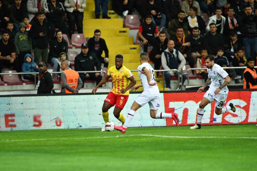 Trendyol Süper Lig: Kayserispor: 1 - Fatih Karagümrük: 0 (ilk Yarı)