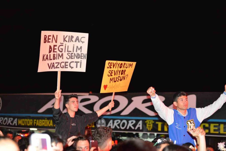 Kumluca’da Kıraç Coşkusu