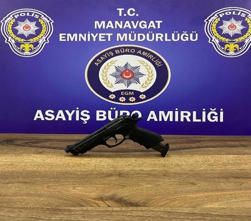 Manavgat’ta Suç Ve Suçlularla Mücadele Operasyonunda 12 Şüpheli Yakalandı