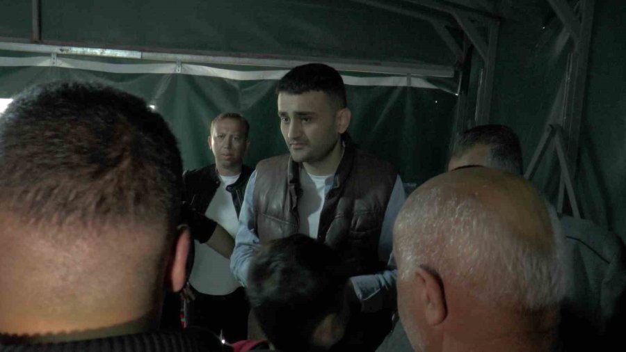 Czn Burak, Kazada Ölen Kayserili Fenomenin Taziyesine Katıldı