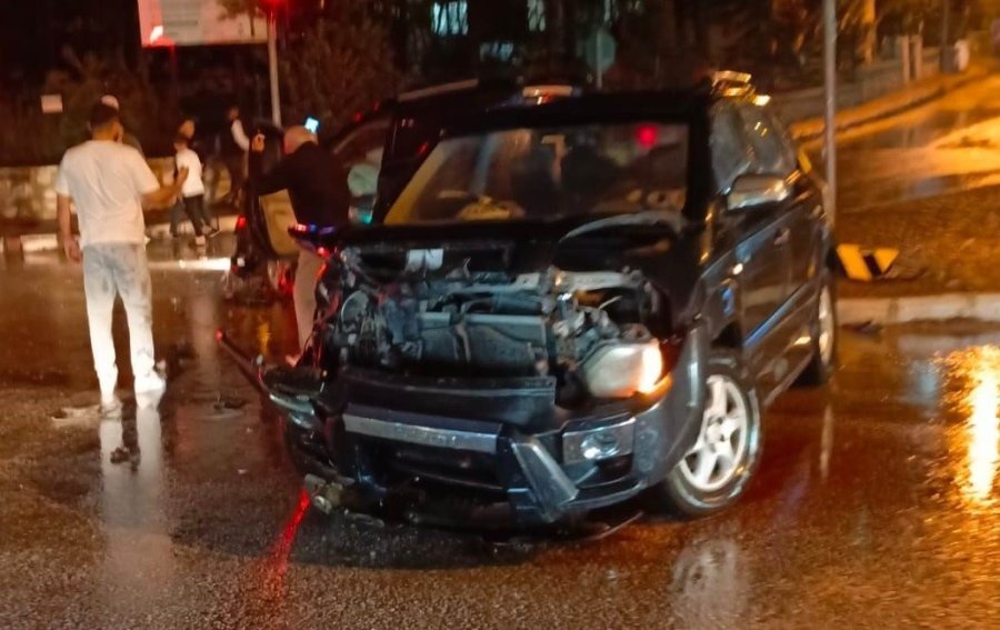 Konya’da Yağışlı Hava Kazalara Neden Oldu: 6 Yaralı