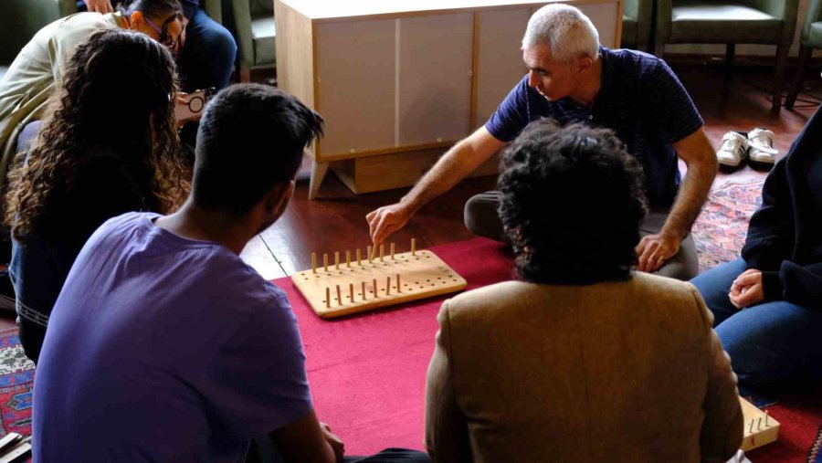 Kayı Boyu’ndan Bugüne Gelen ‘kös Oyunu’ Türk Ocağı’nda Öğretildi