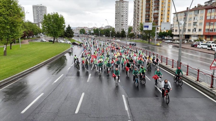 Yeşilay Bisiklet Tur’u Yoğun Katılımla Gerçekleşti